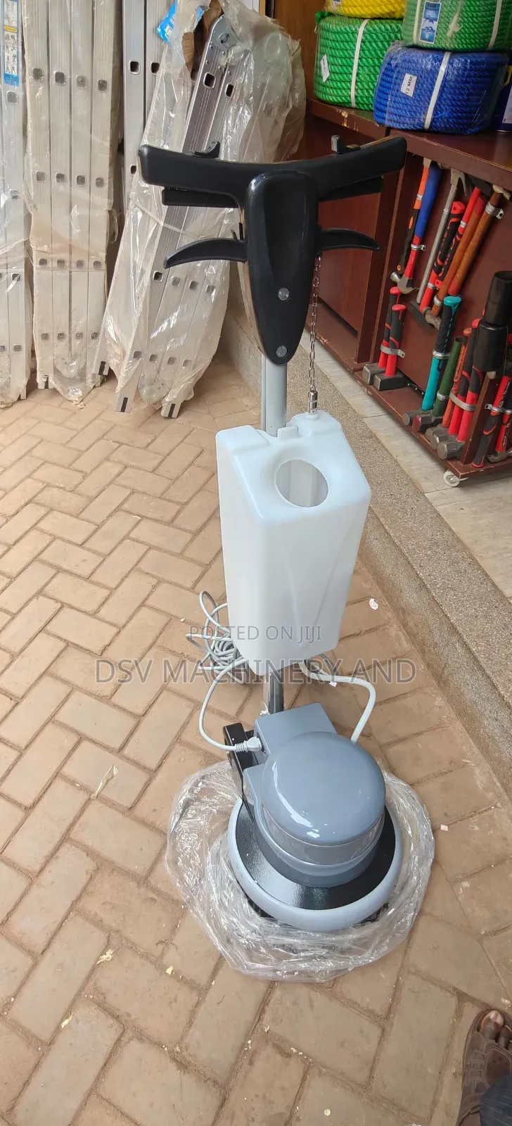 Floor and Carpet Scrubber