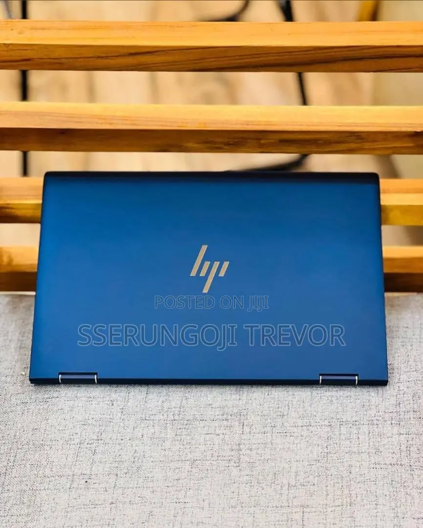 Laptop HP Dragonfly G4 16GB Intel Core I7 SSHD+SSD 512GB