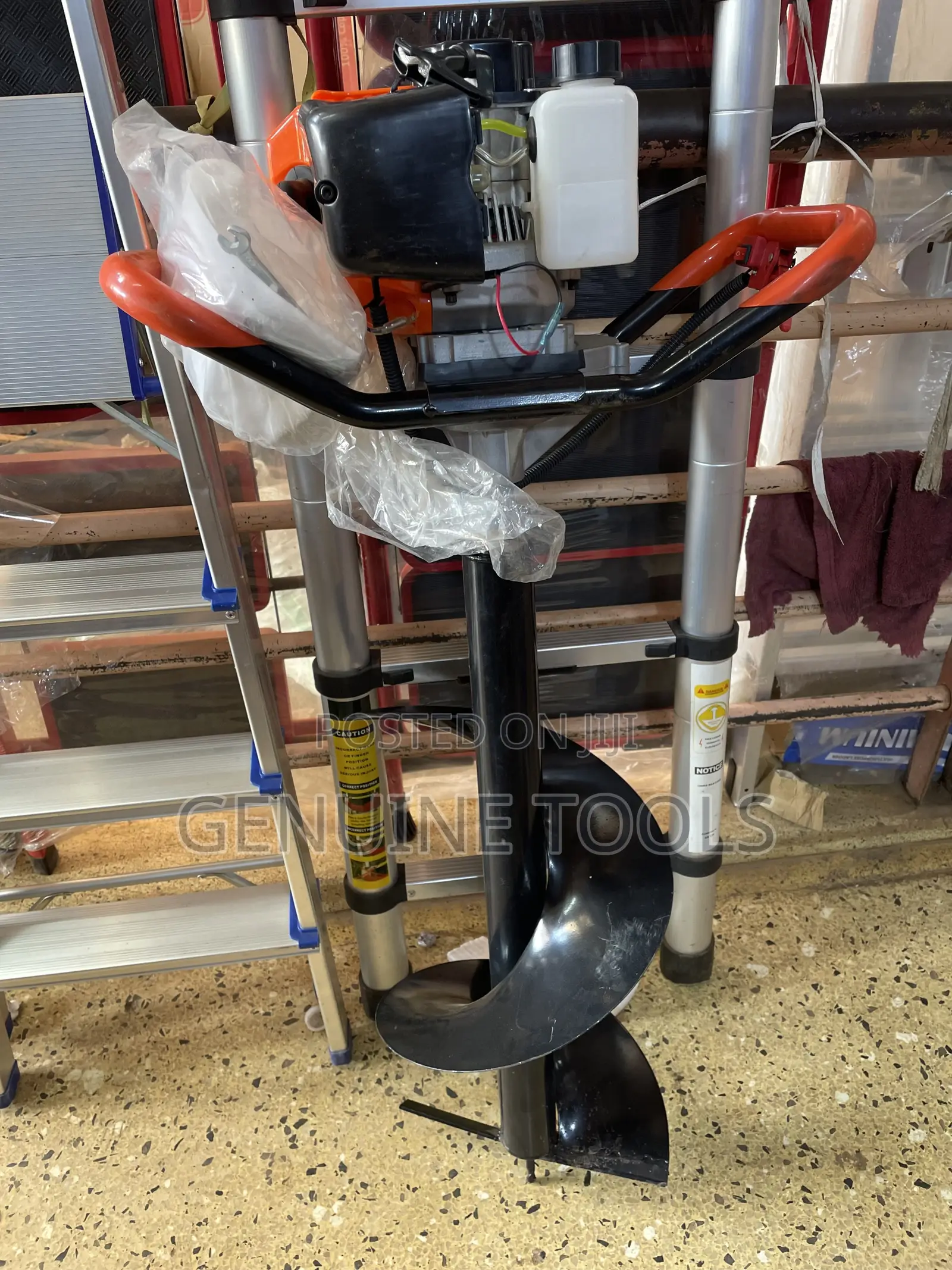 Auger Earth Drill Machine