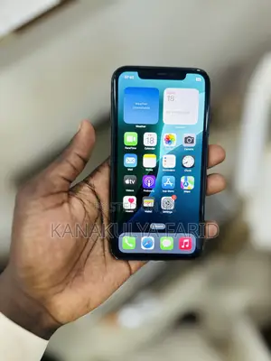 Photo - Apple iPhone 11 64 GB Black