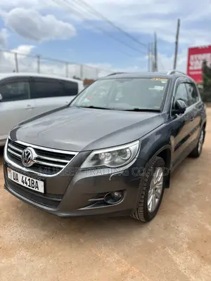 Volkswagen Tiguan S 4Motion 2011 Gray