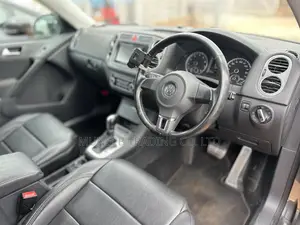 Volkswagen Tiguan S 4Motion 2011 Gray