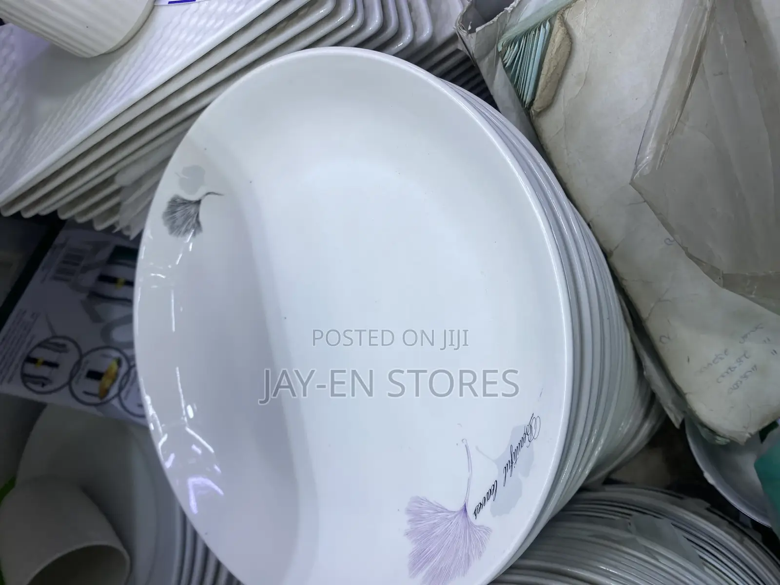 Circular Small Simple Purplish Flower Design Dinner Plates