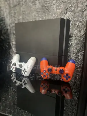 Ps4 Standard Chiped Console 500gb 11 Games