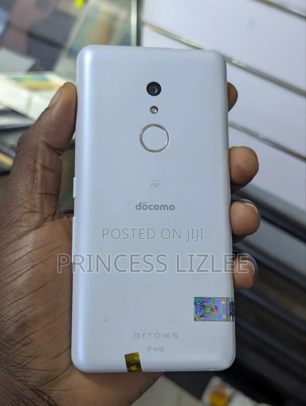 Fujitsu Arrows We F-51B 64 GB White