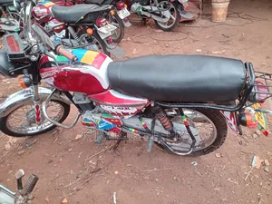 Bajaj Boxer 100 2023 Red