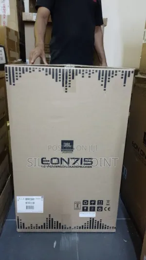 Photo - JBL Eon 715 15" Powered Loudspeaker