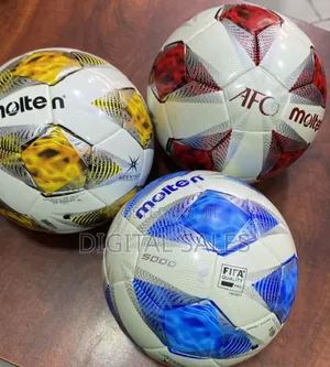 Photo - Molten Foot Ball