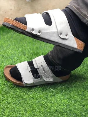 Uncut Birkenstock Uji Sandals