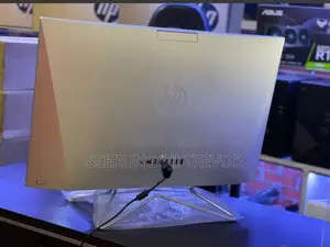 New HP 200 G4 22 All-in-One 8GB Intel Core I5 HDD+SSD 1T
