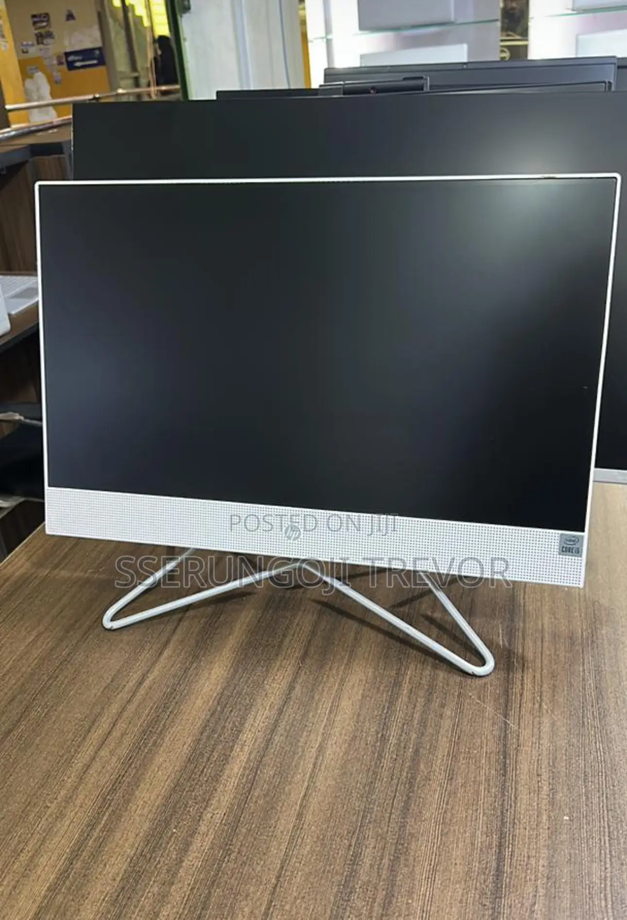 Desktop Computer HP 200 G4 22 All-in-One 8GB Intel Core I5 SSD 1T