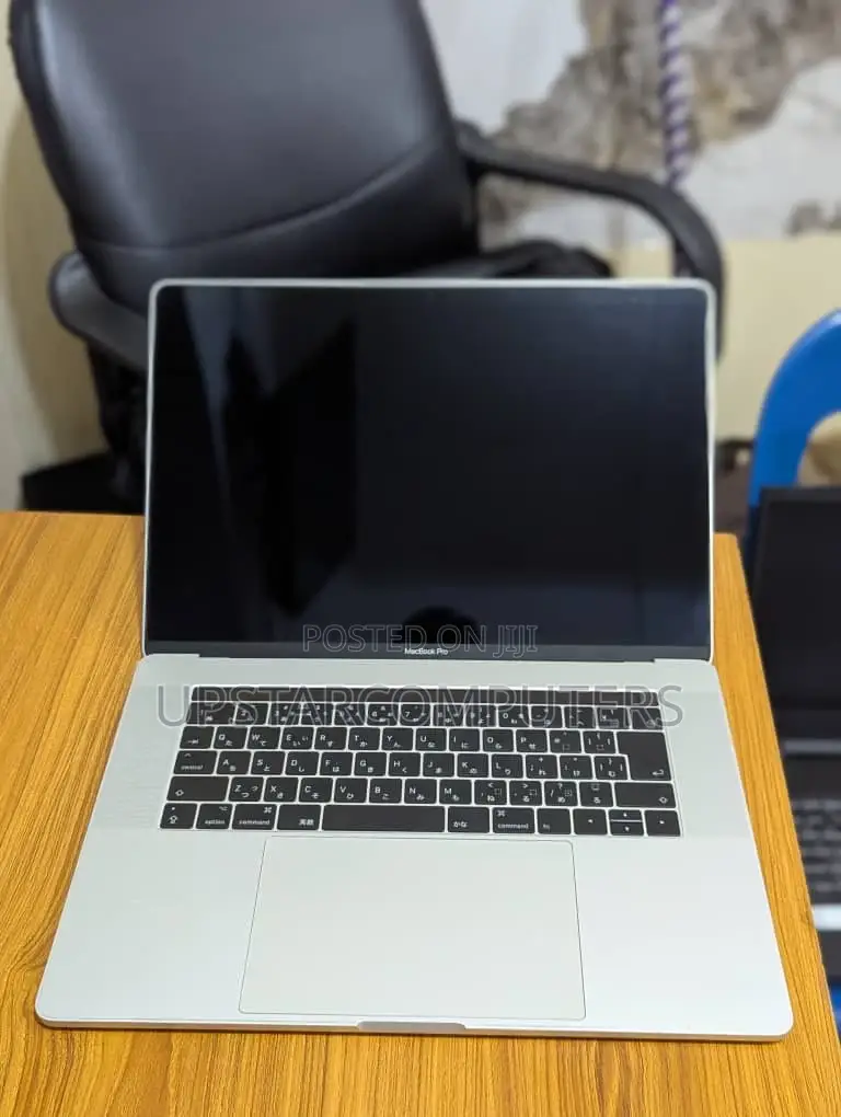 Laptop Apple MacBook Pro 8GB Intel Core I5 HDD+SSD 256GB