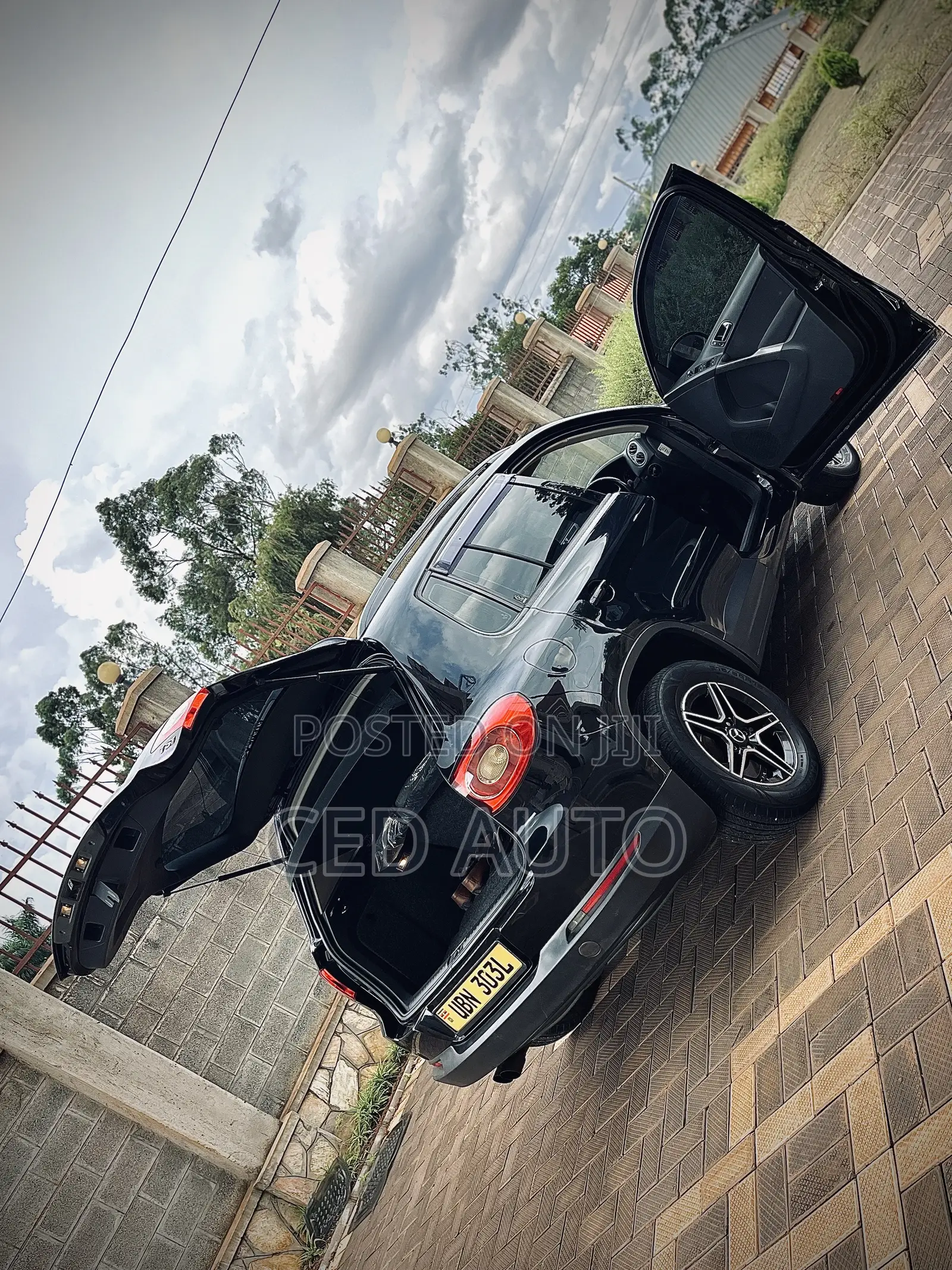 Volkswagen Tiguan 2010 Black