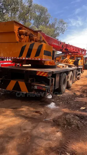 Photo - 50-70 Tons Crane for Hire