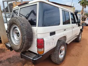 Toyota Land Cruiser Prado 2010 White