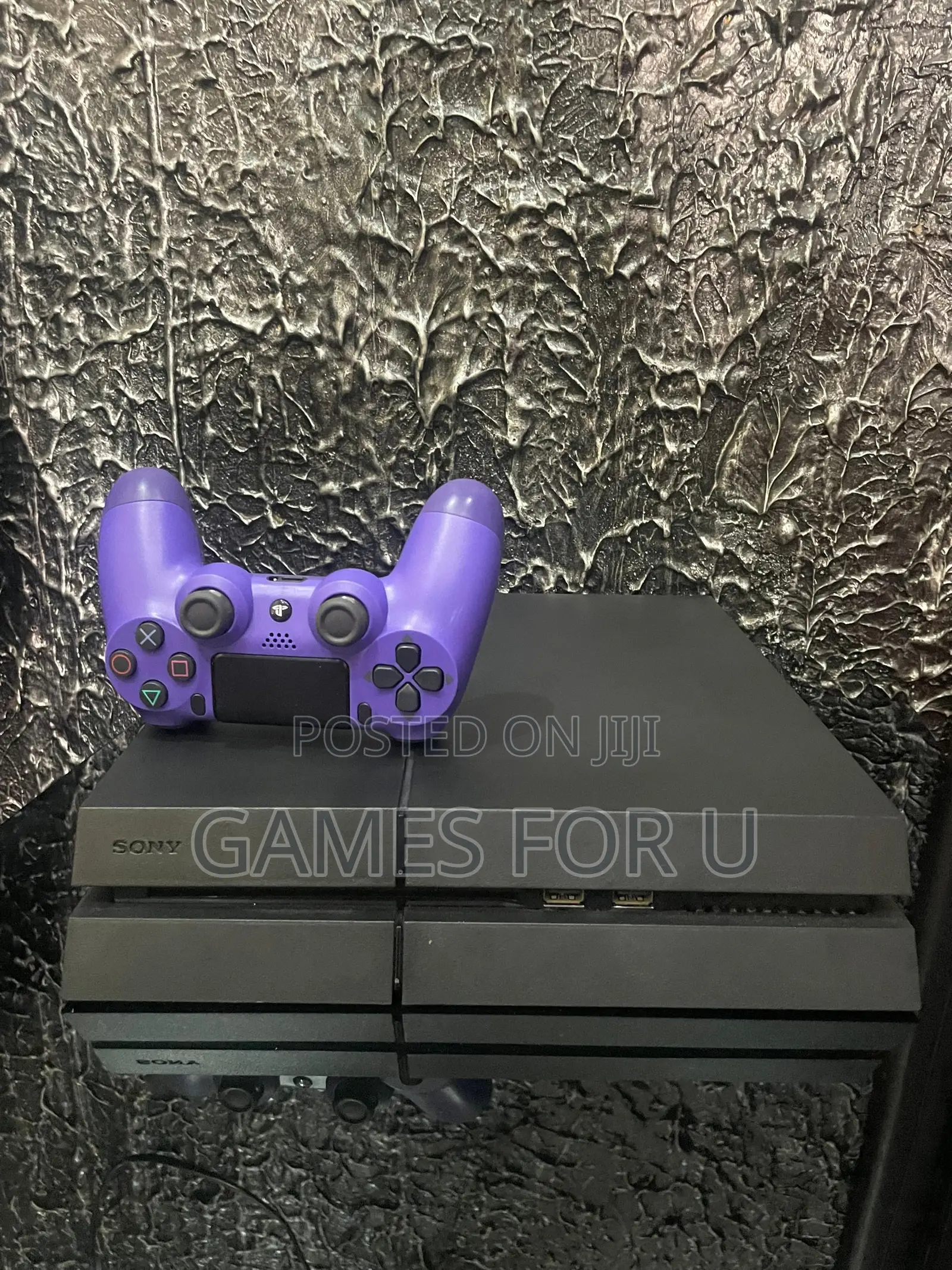Ps4 Standard Chipped Console 500gb HDD Games and Pad