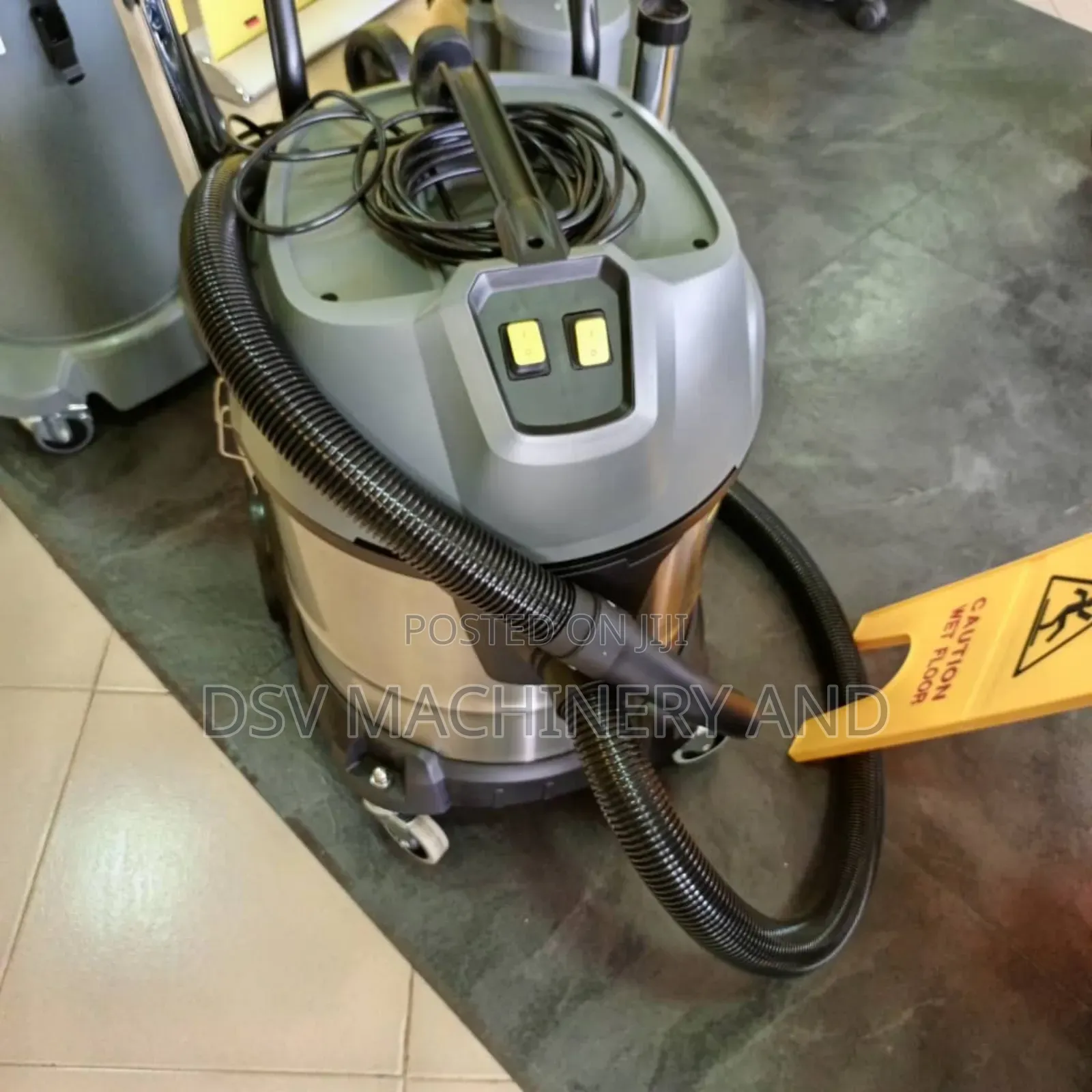 Vacuum Cleaners Wet and Dry