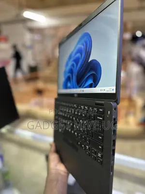 Laptop Dell Latitude 7300 8GB Intel Core I5 SSD 500GB
