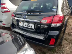 Subaru Outback 2.5i Premium 2010 Black