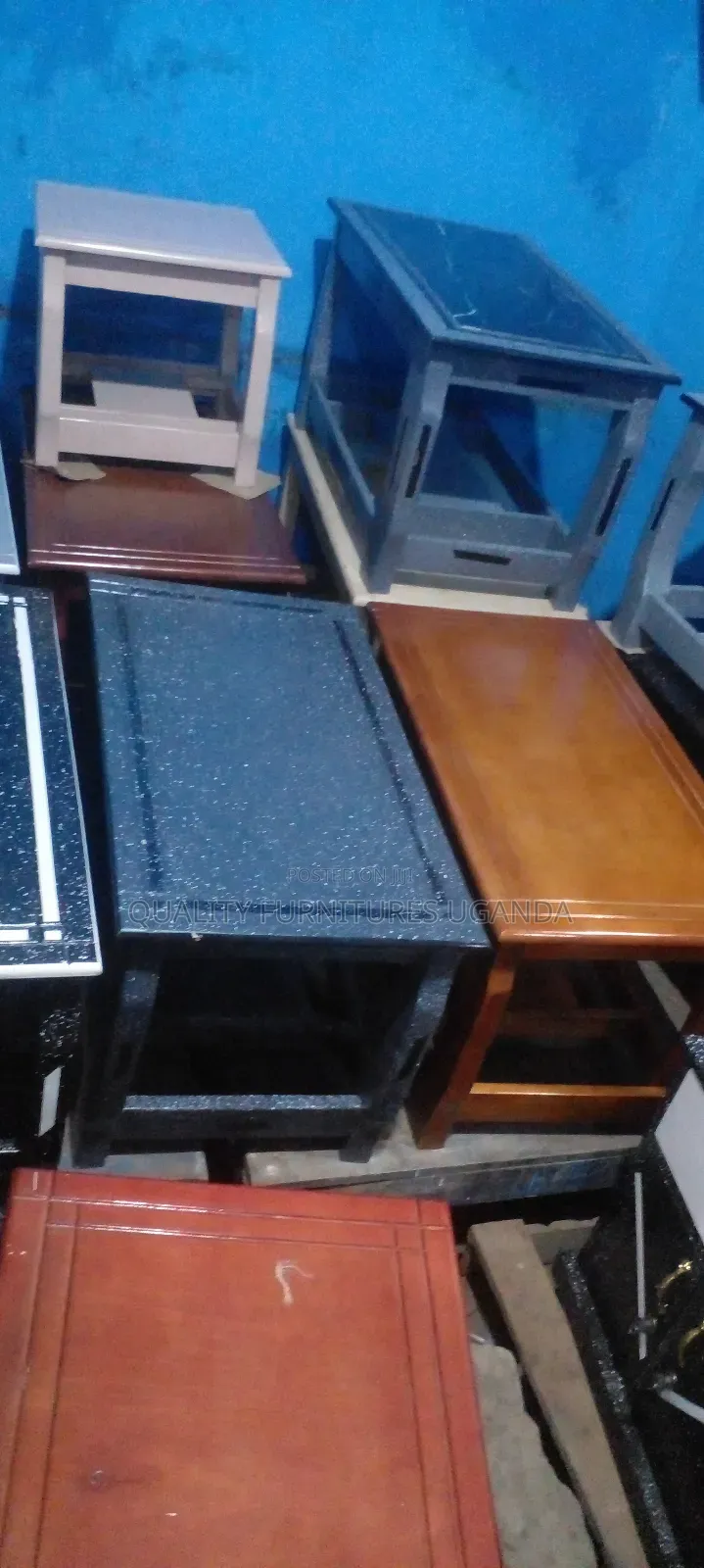 Mixed Coloured Table