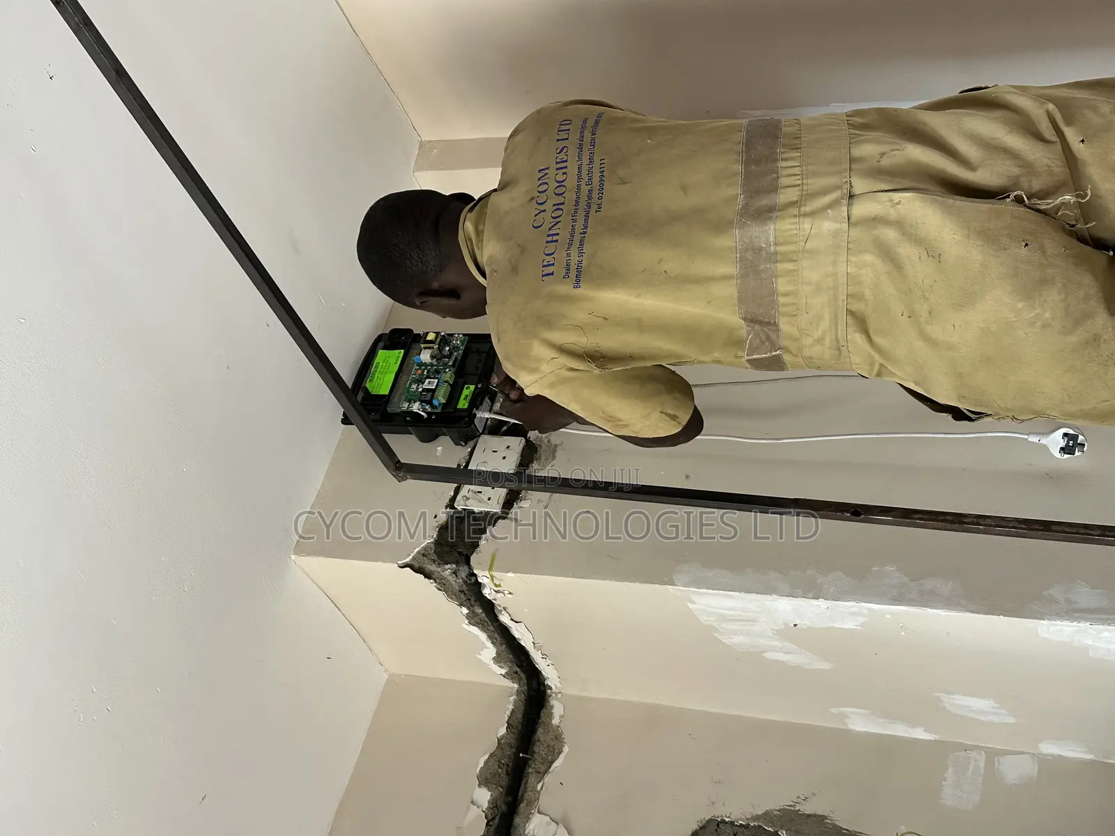 Electric Fence for Perimeter Walls