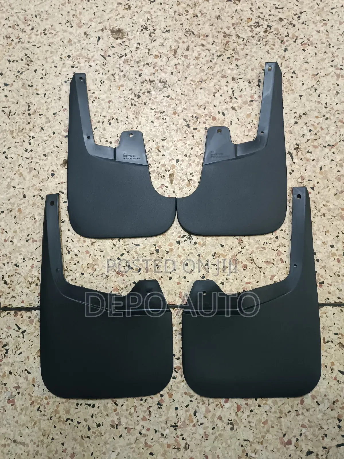 Isuzu Dmax 2017 Mudflaps
