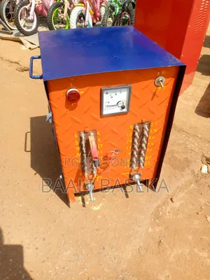 Hybrid Battery Charger/24 Batteries