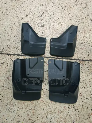 Hiace 2011-14 Mudflaps