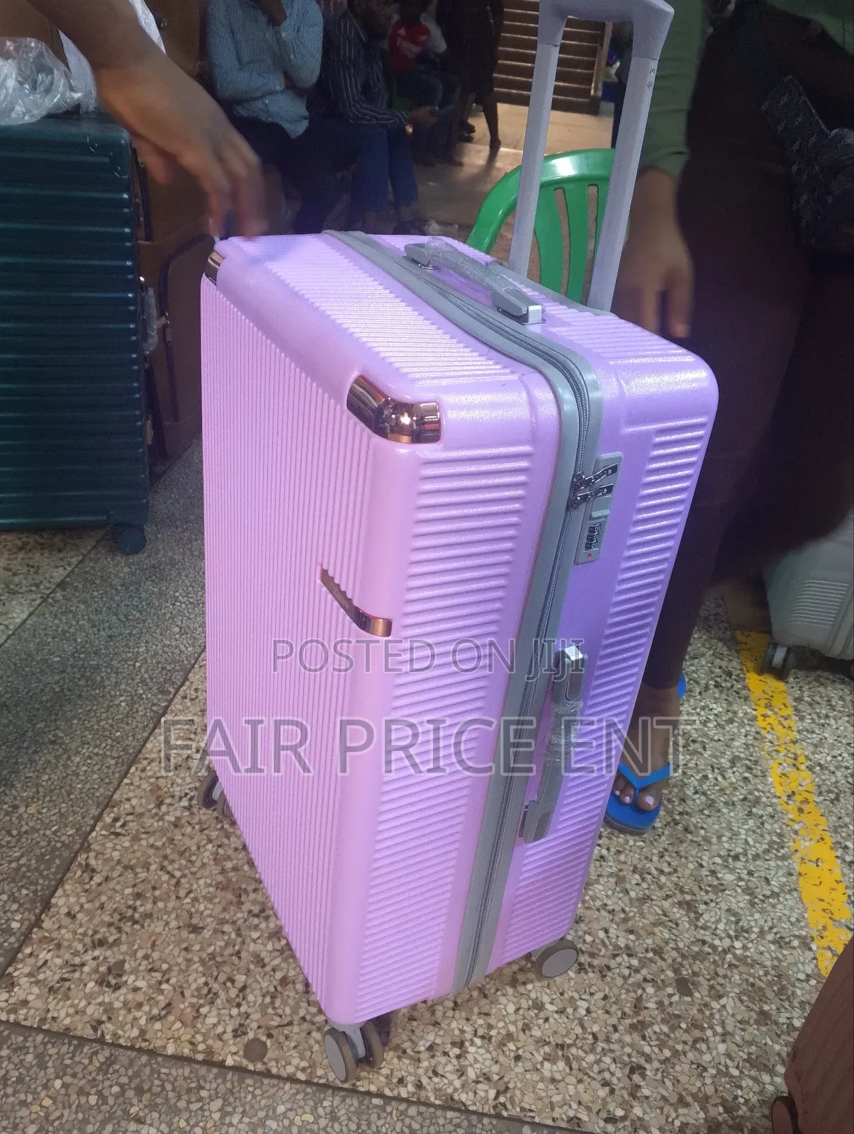 Executive Prince Suitcase. Large. ( Purple)