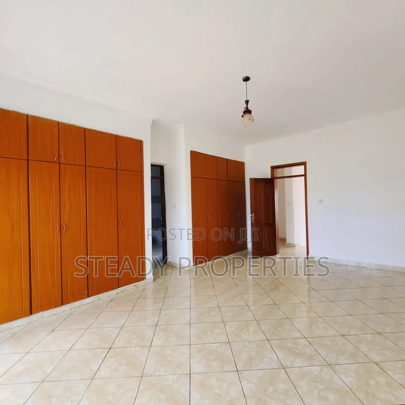 5bdrm Mansion in Ntinda, Central Division for rent
