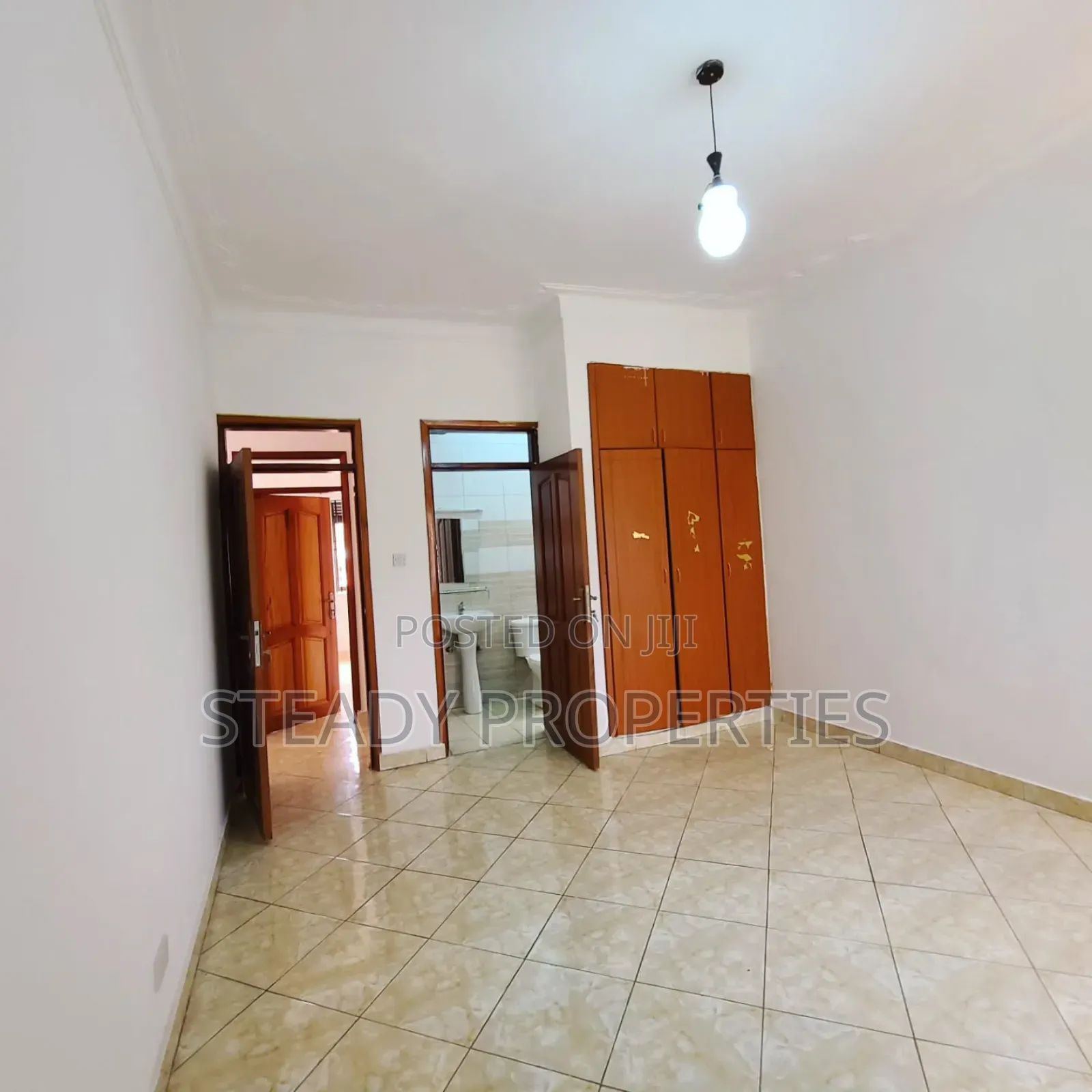 5bdrm Mansion in Ntinda, Central Division for rent