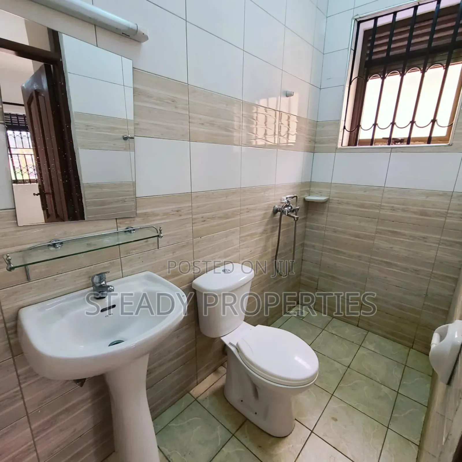 5bdrm Mansion in Ntinda, Central Division for rent