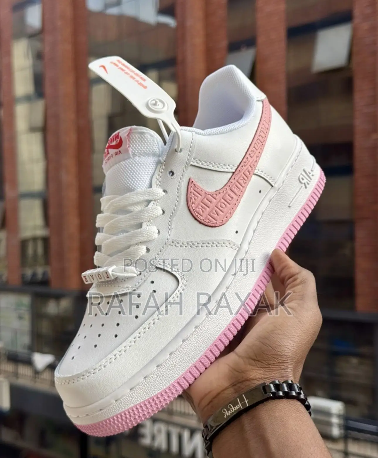Women’S White/Pink Nike Air Force 1 “Valentine” Low Sneakers