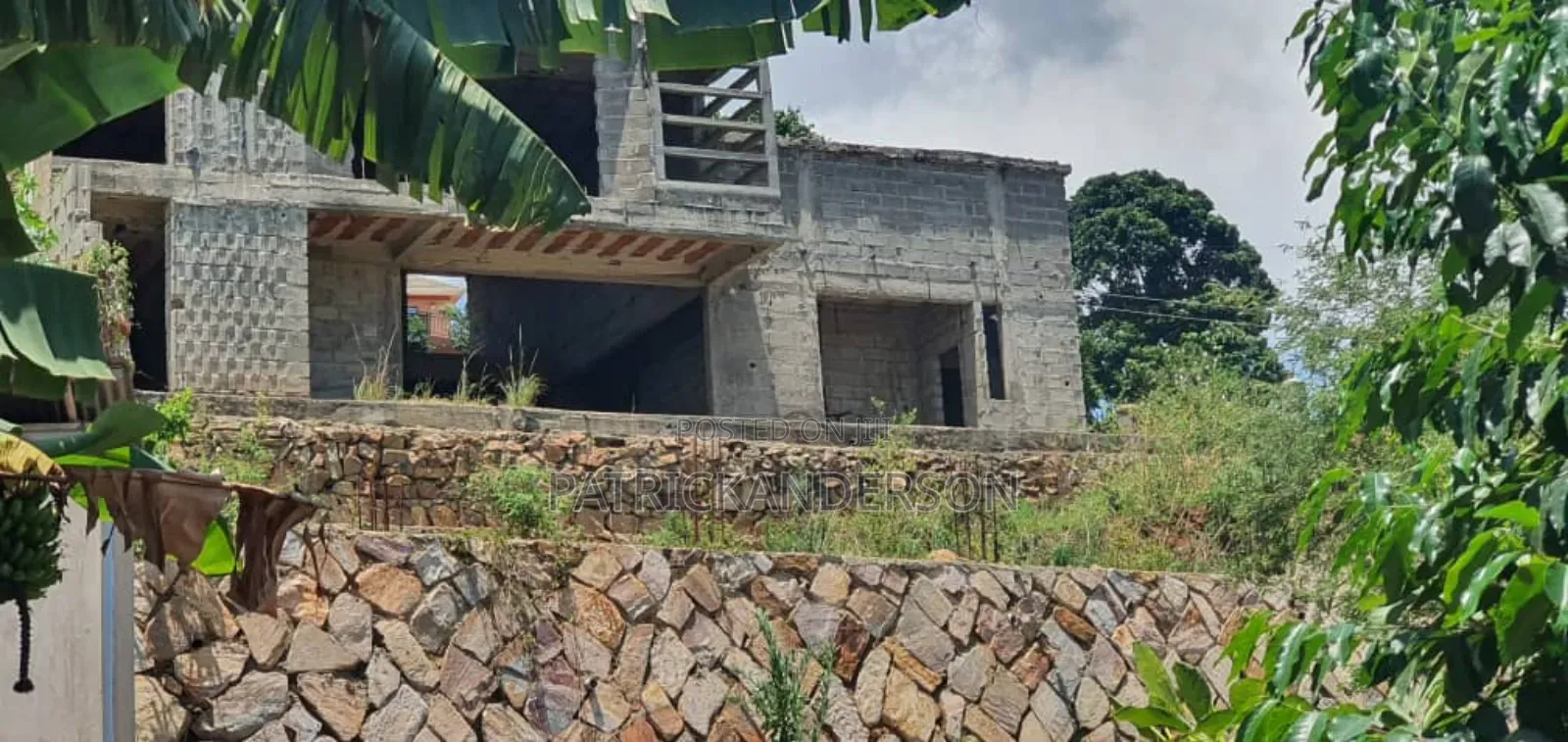 4bdrm House in Garuga, Katabi for sale