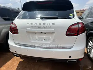 Porsche Cayenne S Hybrid 2012 White