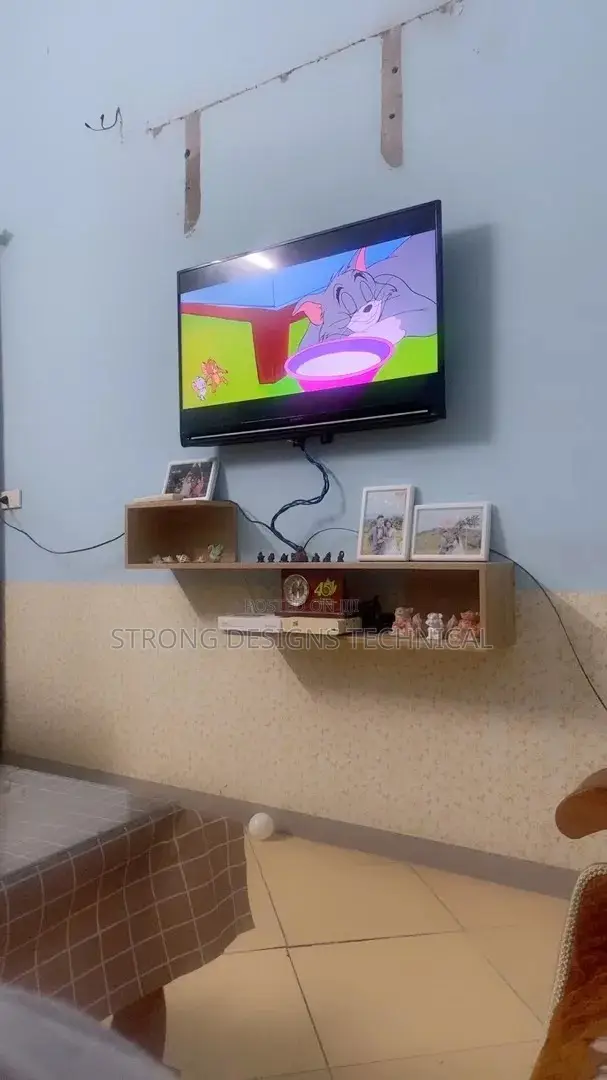 Simple 4 Ft Wall Mounted Tv Stand.