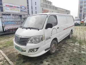 Photo - Bus 2019 White