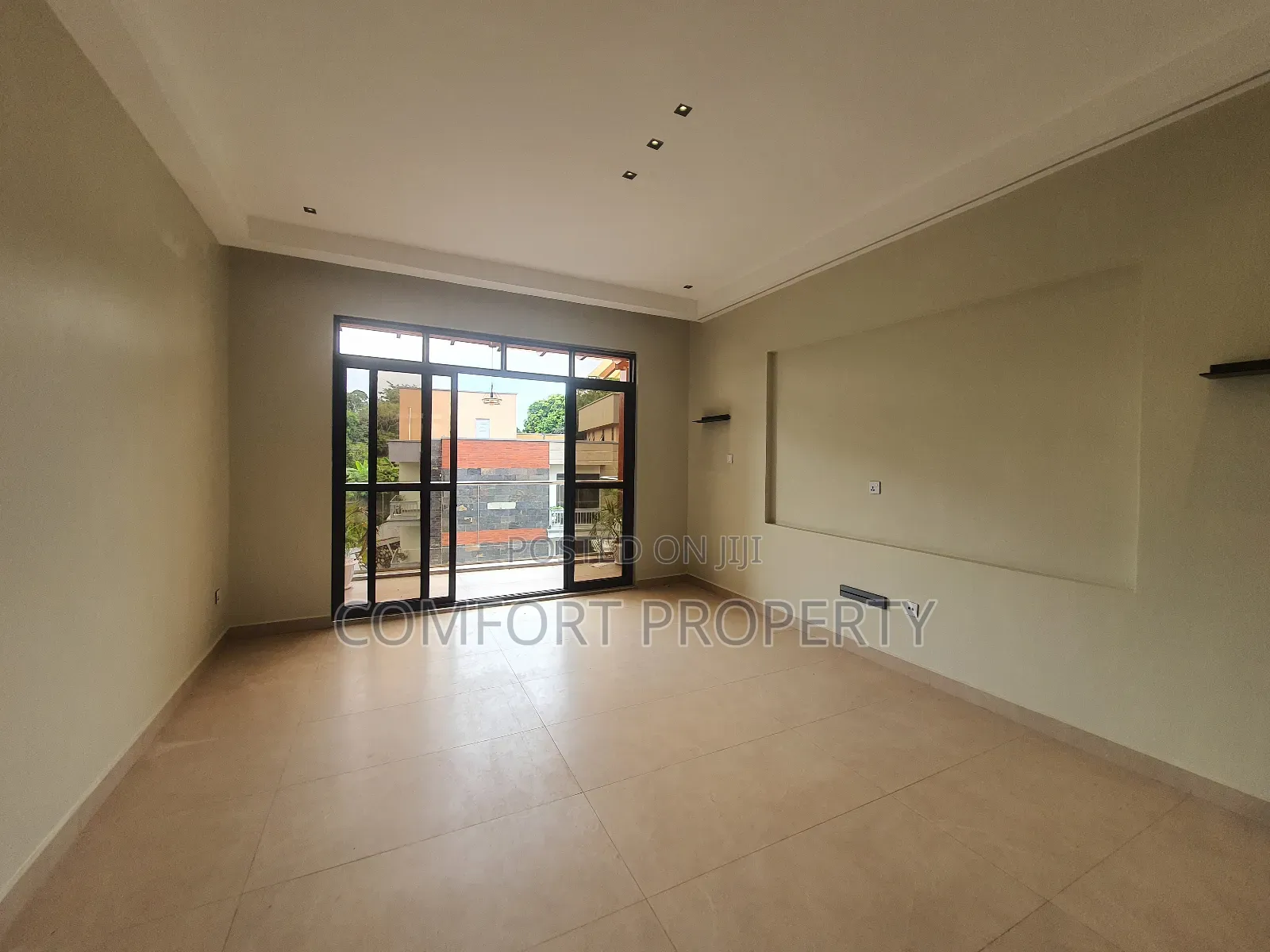 3bdrm Apartment in Bunga, Makindye for rent