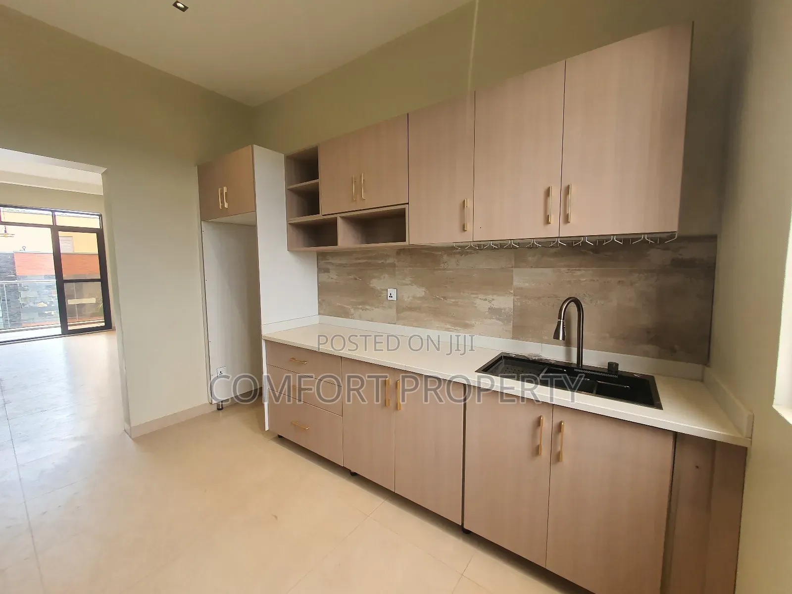 3bdrm Apartment in Bunga, Makindye for rent