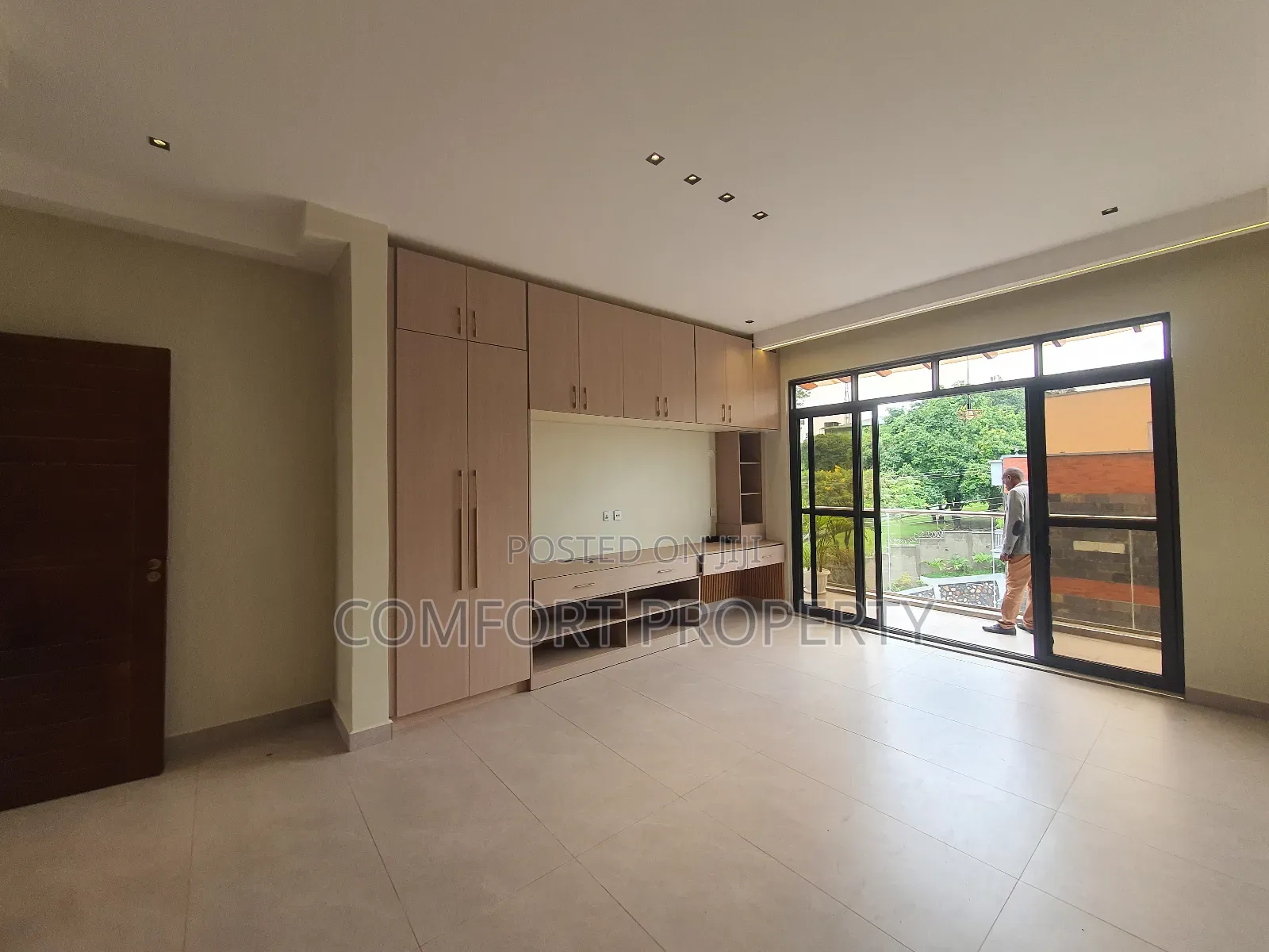 3bdrm Apartment in Bunga, Makindye for rent