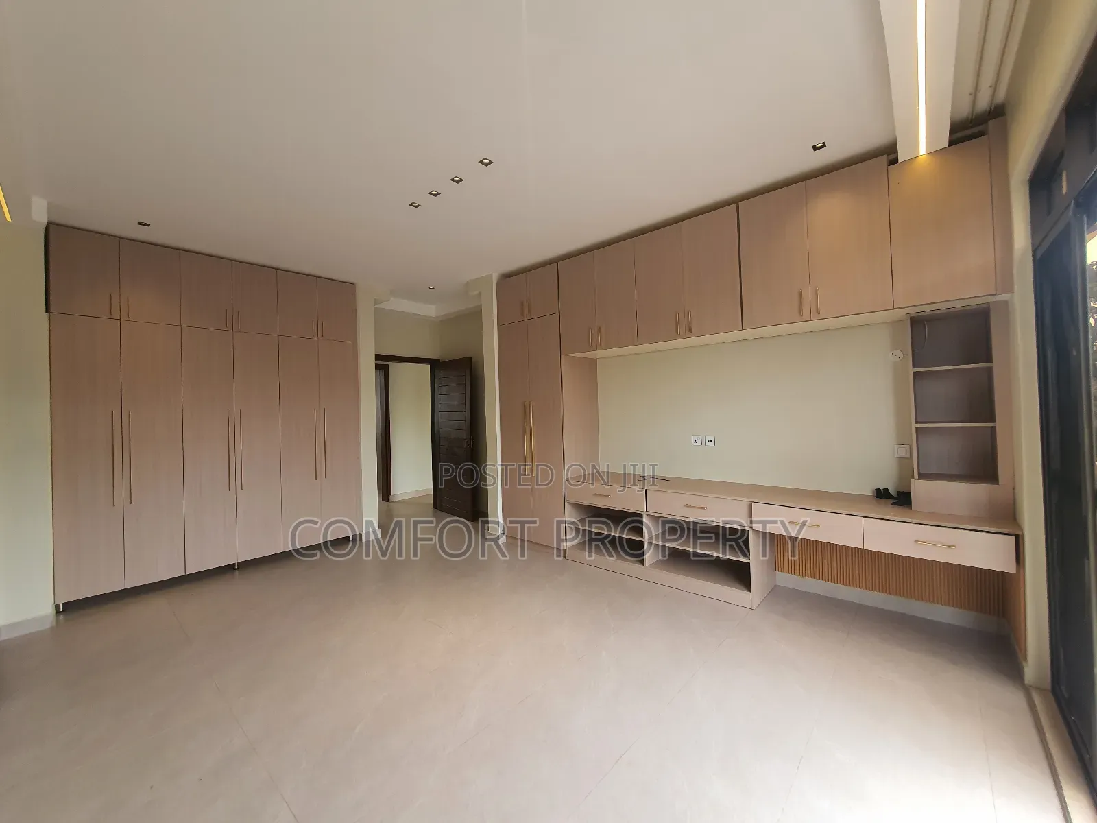 3bdrm Apartment in Bunga, Makindye for rent