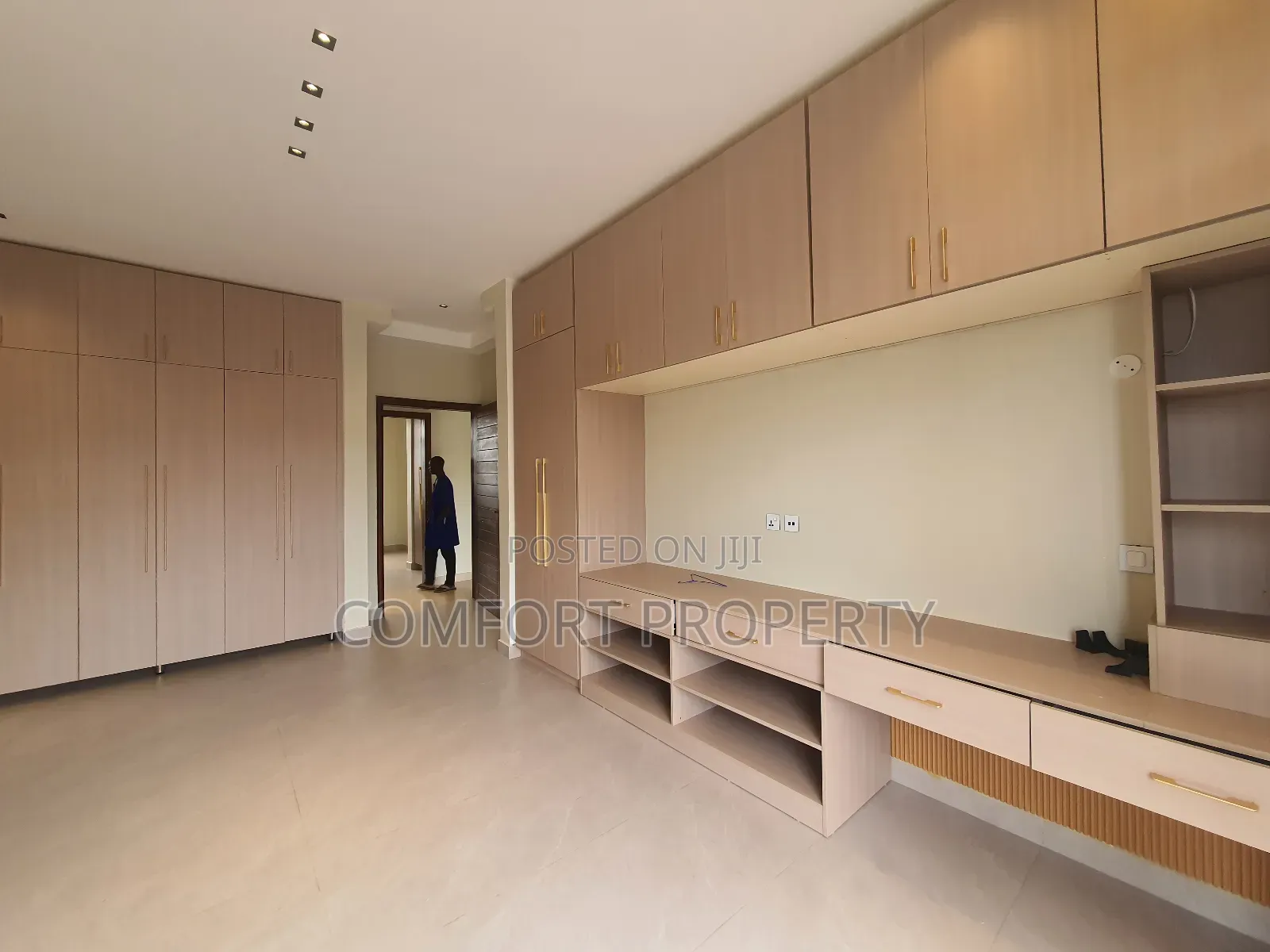 3bdrm Apartment in Bunga, Makindye for rent