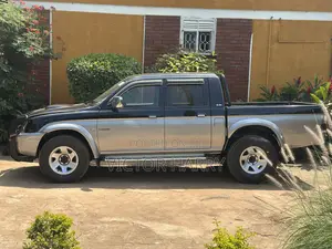 Mitsubishi L200 Double Cab 2.5 TD 4WD 2003 Black