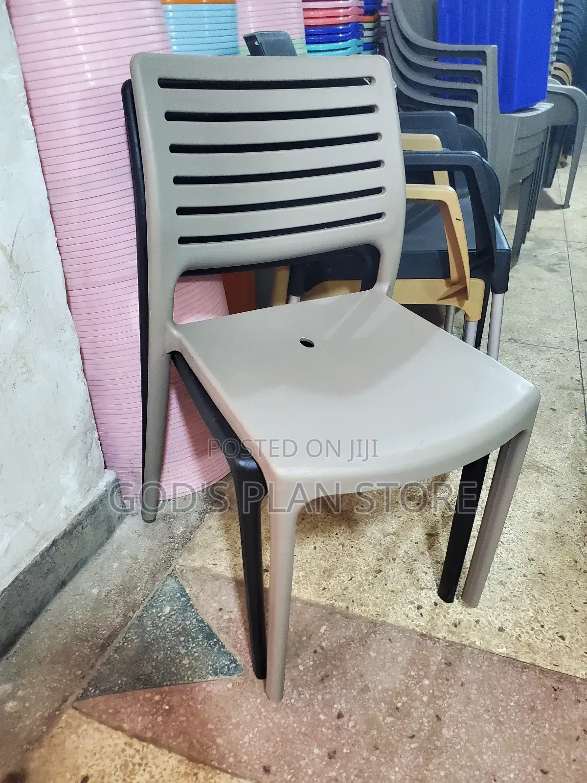Office Plastic Chairs