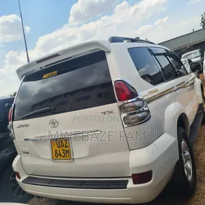 Photo - Toyota Land Cruiser Prado 2008
