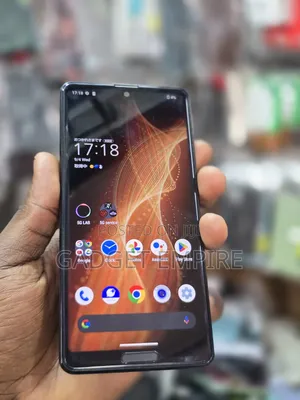 Photo - New Sharp Aquos Sense 32 GB Black