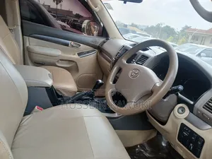 Toyota Land Cruiser Prado 2006 White