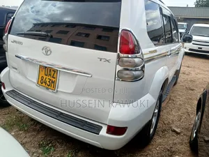 Toyota Land Cruiser Prado 2006 White