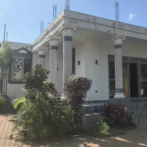 4bdrm Mansion in Kasangati, Central Division for sale