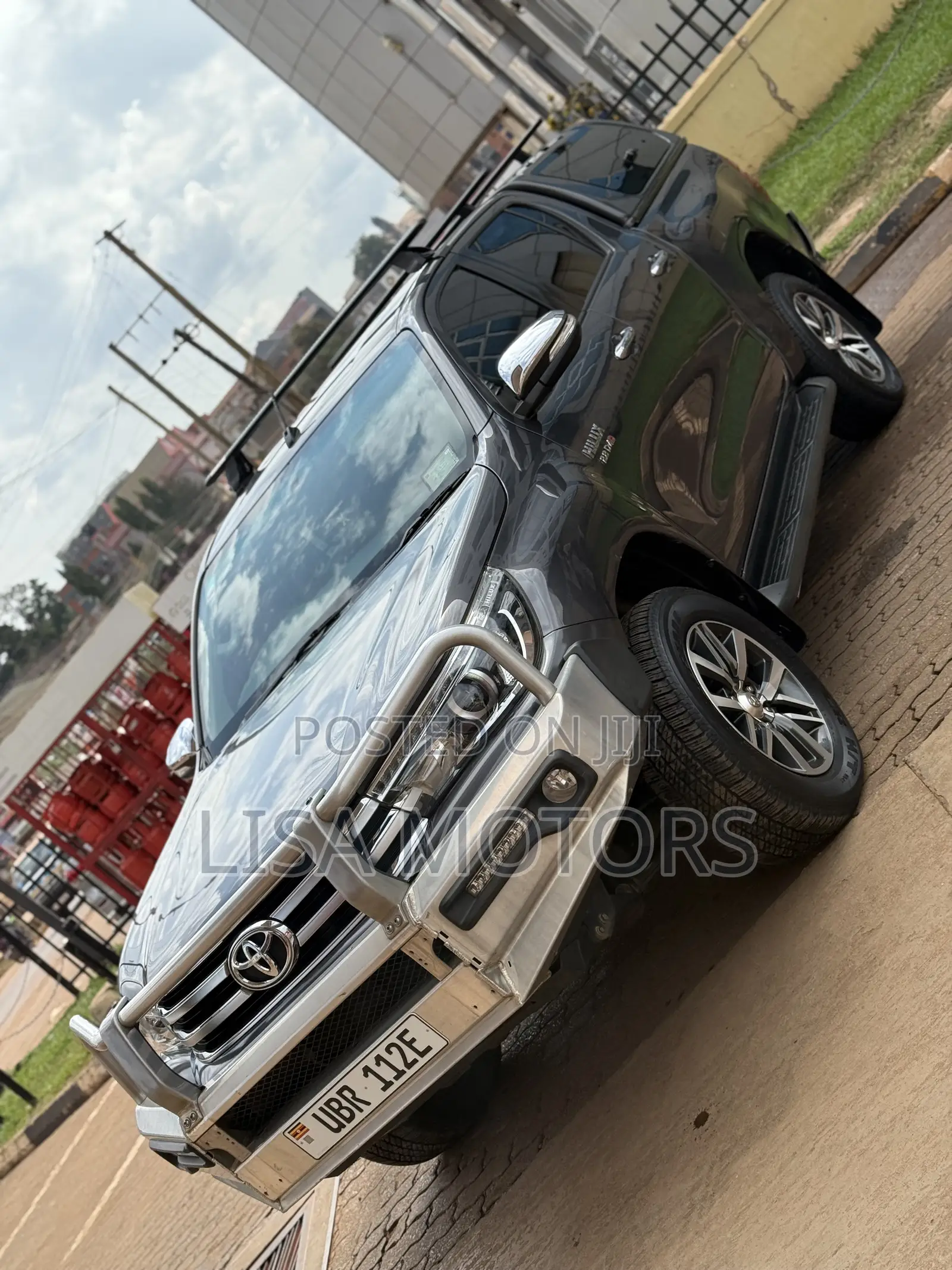 Toyota Hilux 2016 Gray